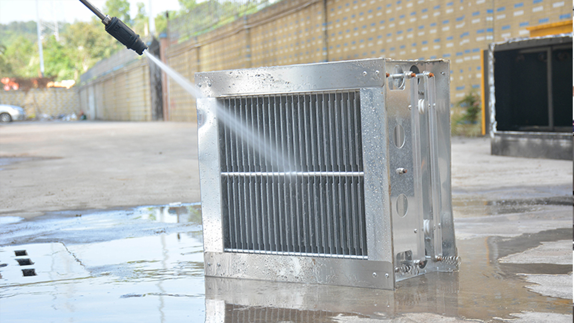 如果電場(chǎng)受到了腐蝕，應(yīng)該如何進(jìn)行修復(fù)